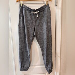 Vuori Performance Joggers Sz M *NEW*